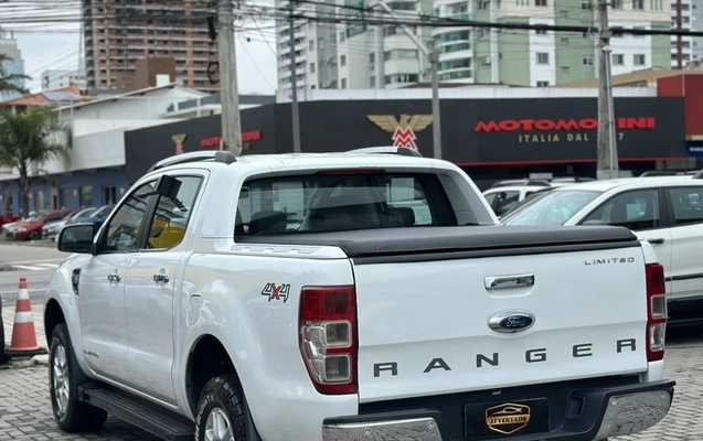 imagem-https://www.socarrao.com.br/sc-vehicle-images-prod/4251260/1790873425452-gb-c1bd983.jpeg
