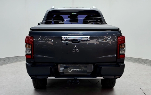 imagem-https://www.socarrao.com.br/sc-vehicle-images-prod/4251415/1790947401678-3800c94b-8693-4bae-accf-c605abe5fe1e.jpg