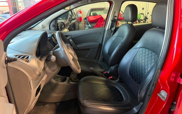imagem-https://www.socarrao.com.br/sc-vehicle-images-prod/4251440/1790873891961-V2hhdHNBcHAgSW1hZ2UgMjAyNi0wOC0xOCBhdCAxNS4yMS4wMi5qcGVn.jpeg