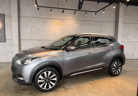 Nissan KICKS 2017 Cinza — foto 1 de 3