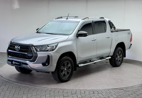 Toyota Hilux 2025 Prata — foto 1 de 3