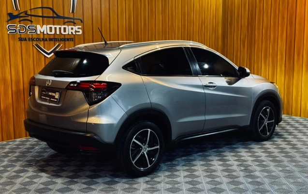 imagem-https://www.socarrao.com.br/sc-vehicle-images-prod/4251979/1791036862327-gb-b0b5114.jpeg