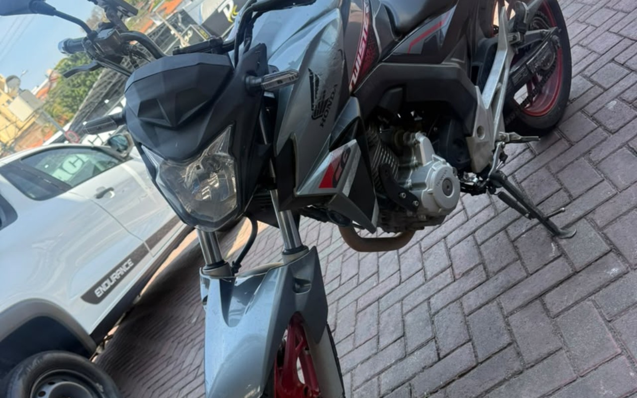 imagem-https://www.socarrao.com.br/sc-vehicle-images-prod/4252155/1790875029121-V2hhdHNBcHAgSW1hZ2UgMjAyNi0xMC0wMSBhdCAxNC4xMS4yNC5qcGVn.jpeg