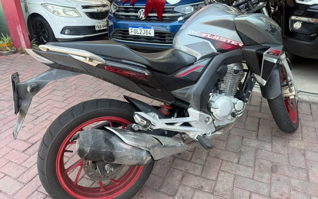 imagem-https://www.socarrao.com.br/sc-vehicle-images-prod/4252155/1790875029200-V2hhdHNBcHAgSW1hZ2UgMjAyNi0xMC0wMSBhdCAxNC4xMS4yNSAoMSkuanBlZw.jpeg