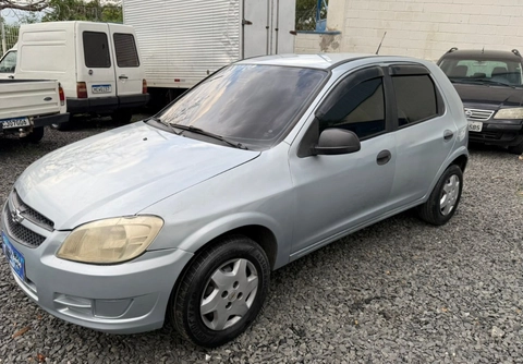 Chevrolet Celta 2009 Prata — foto 1 de 3