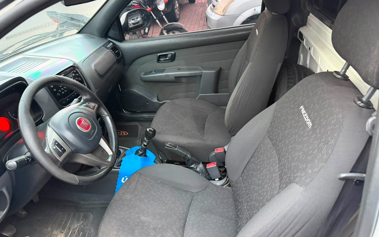 imagem-https://www.socarrao.com.br/sc-vehicle-images-prod/4252349/1790875993102-V2hhdHNBcHAgSW1hZ2UgMjAyNi0wOC0xMCBhdCAxOC41Ny4wMiAoMSkuanBlZw.jpeg