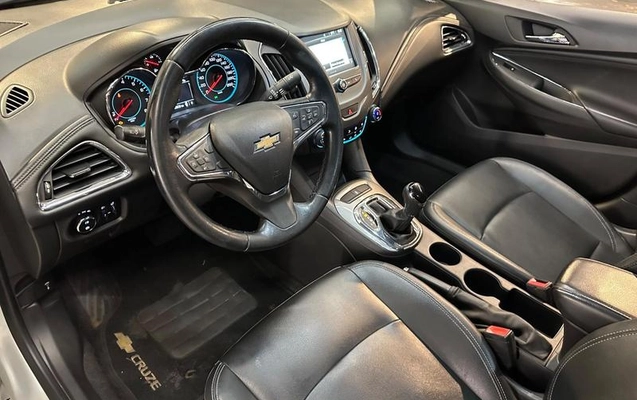 imagem-https://www.socarrao.com.br/sc-vehicle-images-prod/4252351/1790876297880-8533367_5_B_3d8520c43f.jpeg
