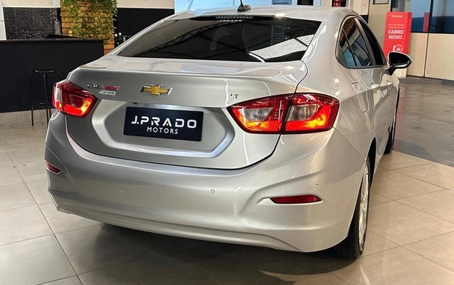 imagem-https://www.socarrao.com.br/sc-vehicle-images-prod/4252351/1790876297903-8533367_14_B_ab73929935.jpeg