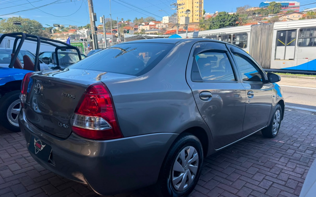 imagem-https://www.socarrao.com.br/sc-vehicle-images-prod/4252393/1790876369691-V2hhdHNBcHAgSW1hZ2UgMjAyNi0wOC0wNiBhdCAxNC4wOS4xNS5qcGVn.jpeg