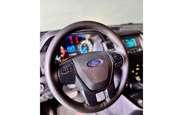 imagem-https://www.socarrao.com.br/sc-vehicle-images-prod/4252437/1790876481314-12_023810.jpg
