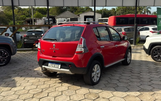 imagem-https://www.socarrao.com.br/sc-vehicle-images-prod/4252465/1790876554967-jXUN0LEiWpvLBnZkIyxWPfGD2dfr7wMs.jpg