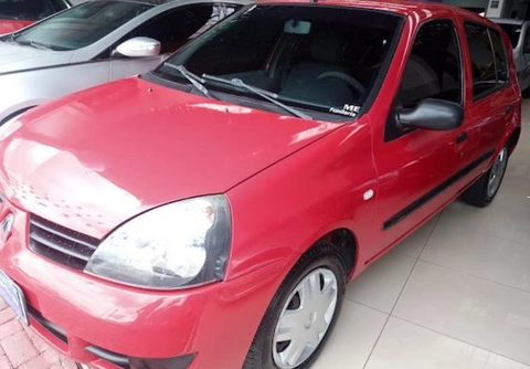 Renault Clio 2010 Vermelho — foto 1 de 3