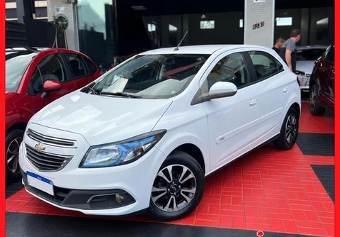 Chevrolet Onix 2013 Branco — foto 1 de 3