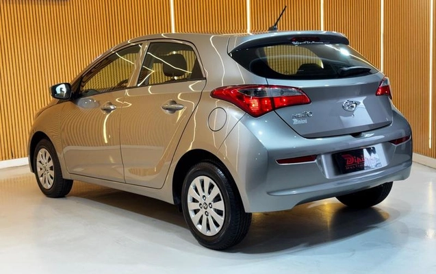 imagem-https://www.socarrao.com.br/sc-vehicle-images-prod/4252595/1790877149595-8498133_5_B_00ce737b2f.jpeg