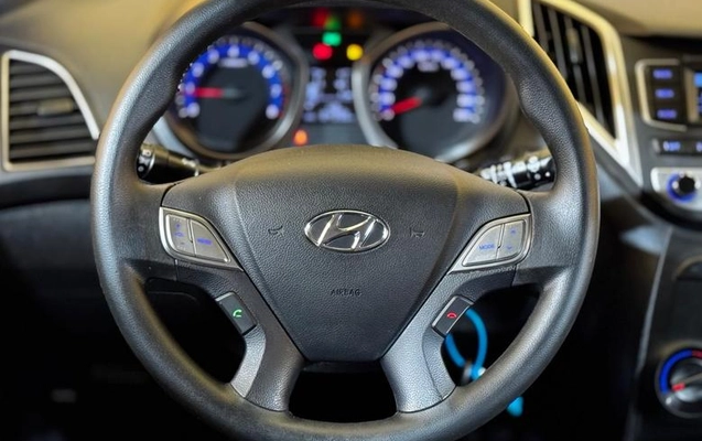 imagem-https://www.socarrao.com.br/sc-vehicle-images-prod/4252595/1790877149609-8498133_17_B_680cbf312e.jpeg