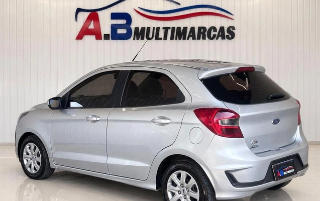 imagem-https://www.socarrao.com.br/sc-vehicle-images-prod/4252705/1790973405725-8532044_13_B_302520706f.jpeg