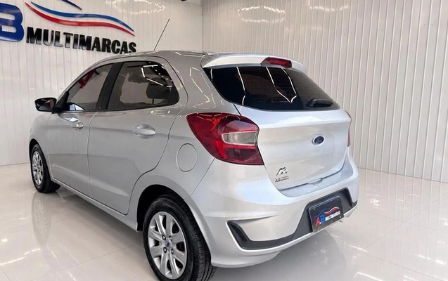 imagem-https://www.socarrao.com.br/sc-vehicle-images-prod/4252705/1790973405727-8532044_4_B_047bafac8b.jpeg