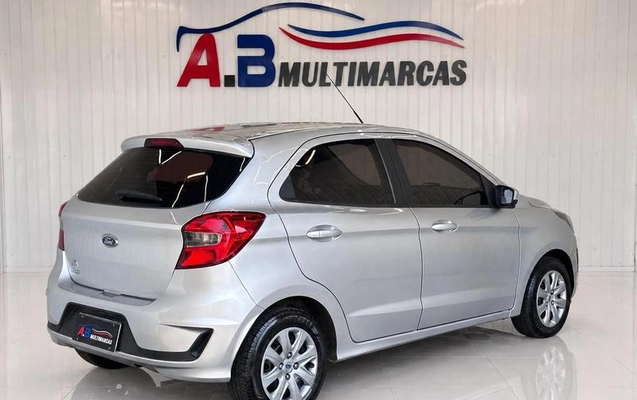 imagem-https://www.socarrao.com.br/sc-vehicle-images-prod/4252705/1790973405731-8532044_10_B_7c2f47ed41.jpeg