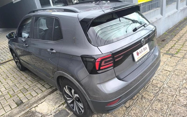 imagem-https://www.socarrao.com.br/sc-vehicle-images-prod/4253011/1790878805684-8502859_11_B_8a4e265b32.jpeg