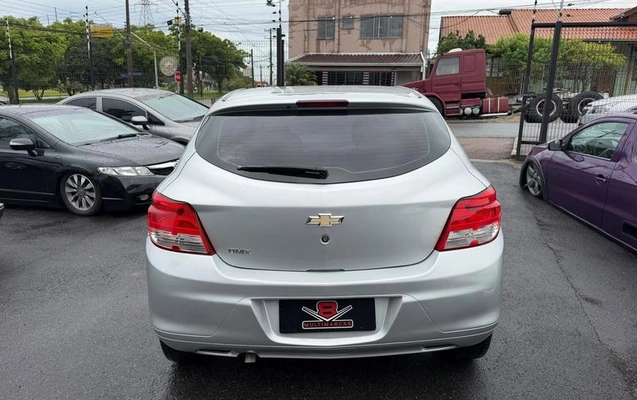imagem-https://www.socarrao.com.br/sc-vehicle-images-prod/4253073/1790879400764-8534596_4_B_8c17cb36ec.jpeg