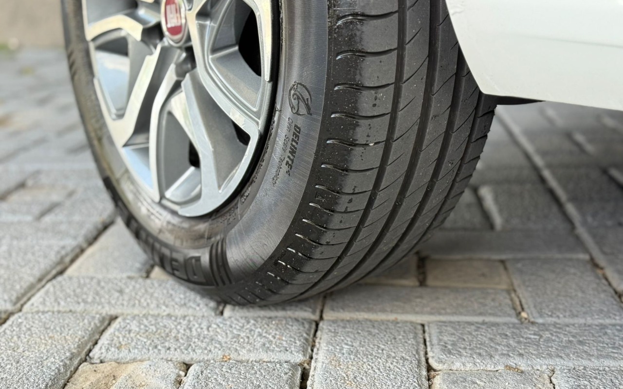 imagem-https://www.socarrao.com.br/sc-vehicle-images-prod/4253081/1790879535447-V2hhdHNBcHAgSW1hZ2UgMjAyNS0xMC0yNCBhdCAxNy41NS4xNiAoMikuanBlZw.jpeg