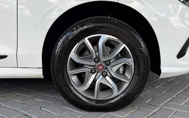 imagem-https://www.socarrao.com.br/sc-vehicle-images-prod/4253081/1790879535529-V2hhdHNBcHAgSW1hZ2UgMjAyNS0xMC0yNCBhdCAxNy41NS4xNSAoMikuanBlZw.jpeg