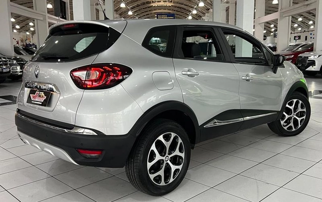 imagem-https://www.socarrao.com.br/sc-vehicle-images-prod/4253119/1791163281779-8533218_11_B_5514eb2d12.jpeg