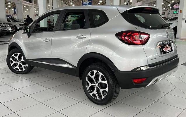 imagem-https://www.socarrao.com.br/sc-vehicle-images-prod/4253119/1791163281782-8533218_15_B_fcbf6cc7ec.jpeg