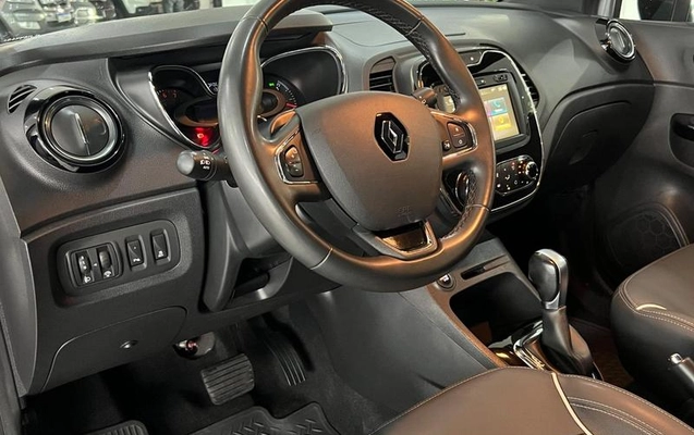 imagem-https://www.socarrao.com.br/sc-vehicle-images-prod/4253119/1791163281799-8533218_14_B_6524daa4e3.jpeg