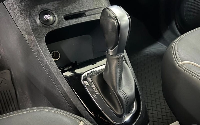 imagem-https://www.socarrao.com.br/sc-vehicle-images-prod/4253119/1791163281809-8533218_16_B_07694bdbd3.jpeg