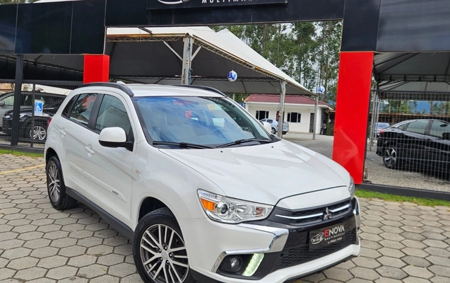 imagem-https://www.socarrao.com.br/sc-vehicle-images-prod/4253156/1790879879727-SU1HLTIwMjYxMDAxLVdBMDA1Mi5qcGc.jpg