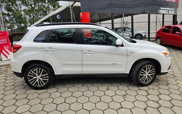 imagem-https://www.socarrao.com.br/sc-vehicle-images-prod/4253156/1790879880788-SU1HLTIwMjYxMDAxLVdBMDA0Ni5qcGc.jpg
