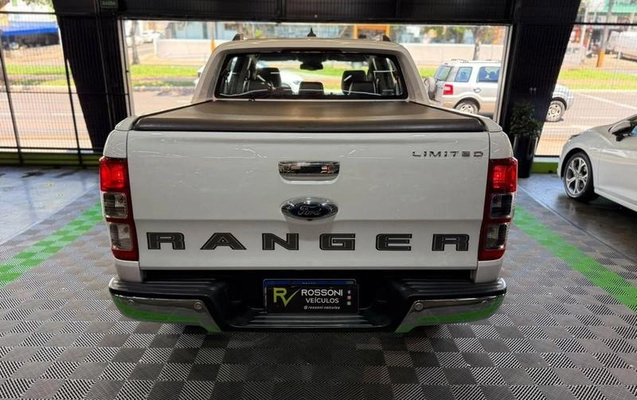imagem-https://www.socarrao.com.br/sc-vehicle-images-prod/4253176/1791548056219-8534609_2_B_60177a9a99.jpeg