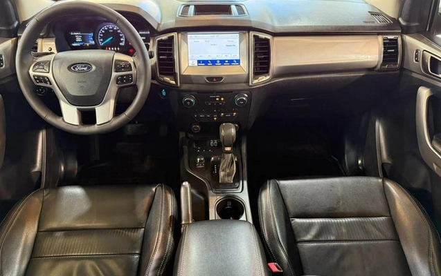 imagem-https://www.socarrao.com.br/sc-vehicle-images-prod/4253176/1791548056230-8534609_12_B_f57979ffb1.jpeg
