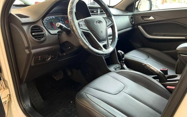 imagem-https://www.socarrao.com.br/sc-vehicle-images-prod/4253211/1790880262990-8509793_3_B_62bacc6ee7.jpeg