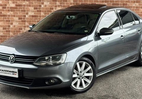 Volkswagen Jetta 2014 Cinza — foto 1 de 3