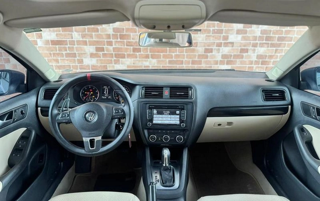 imagem-https://www.socarrao.com.br/sc-vehicle-images-prod/4253212/1790943633425-8529995_9_B_16b7f8761f.jpeg