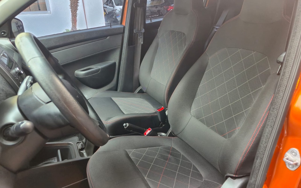 imagem-https://www.socarrao.com.br/sc-vehicle-images-prod/4253230/1790880423457-OGE0YTY0YjMtOWJhNi00MDJjLWE0NTctYTVkYTgwZDViMWE3LmpwZWc.jpeg