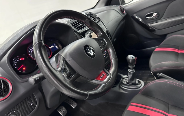 imagem-https://www.socarrao.com.br/sc-vehicle-images-prod/4253231/1790880424011-63bc02fd-0b58-4a87-87ad-2c3298516ae8.jpg