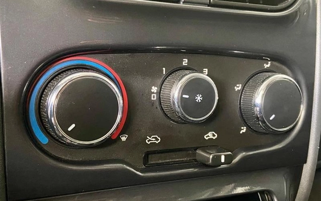 imagem-https://www.socarrao.com.br/sc-vehicle-images-prod/4253238/1791298351978-8534747_14_B_a556fee54b.jpeg
