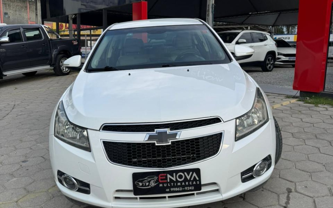 imagem-https://www.socarrao.com.br/sc-vehicle-images-prod/4253239/1790880481211-SU1HLTIwMjYwOTMwLVdBMDA0OS5qcGc.jpg