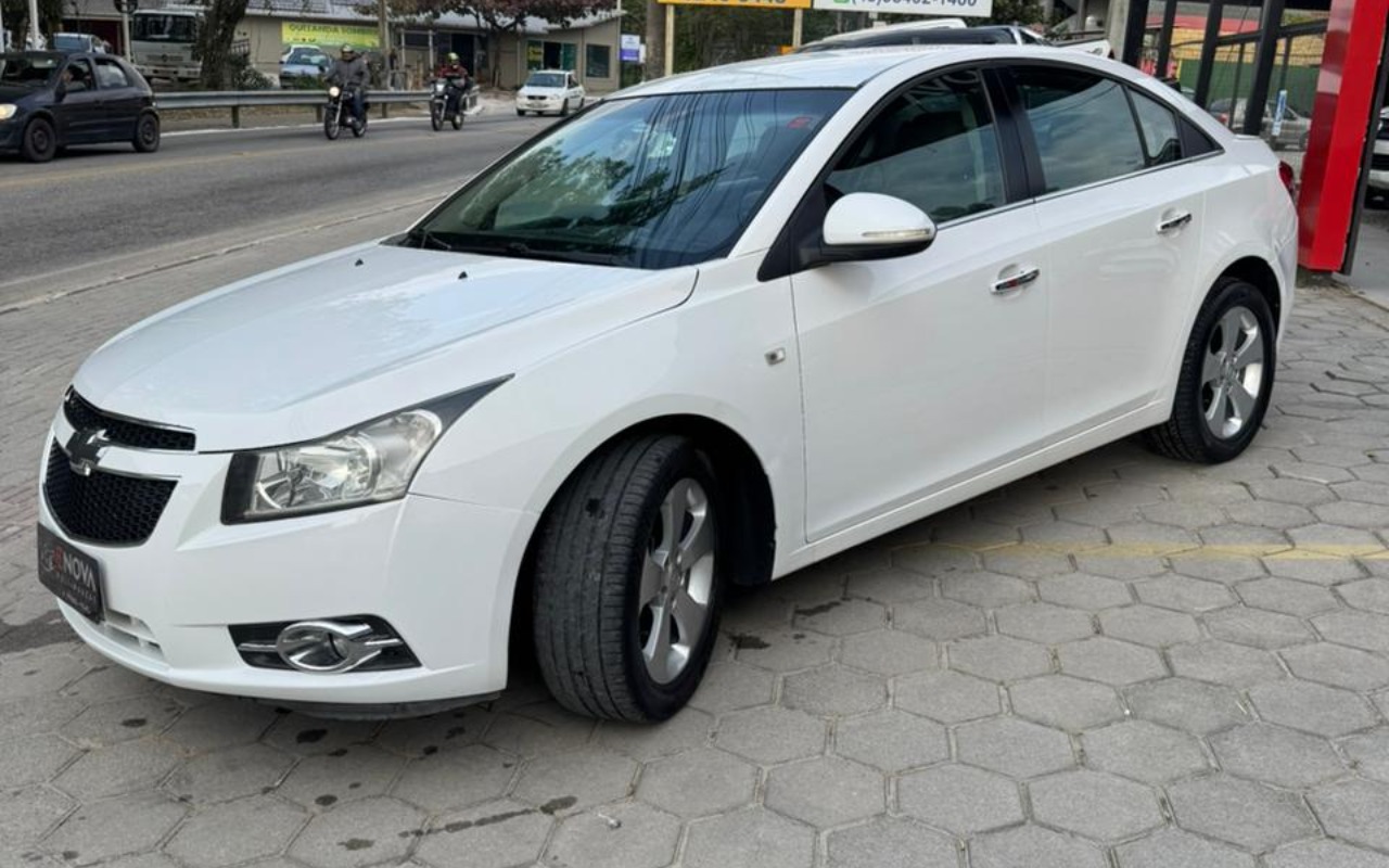 imagem-https://www.socarrao.com.br/sc-vehicle-images-prod/4253239/1790880481725-SU1HLTIwMjYwOTMwLVdBMDA0NC5qcGc.jpg