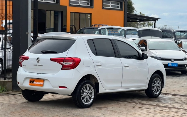 imagem-https://www.socarrao.com.br/sc-vehicle-images-prod/4253269/1790880585142-V2hhdHNBcHAgSW1hZ2UgMjAyNi0xMC0wMSBhdCAxNS4xNC4wNC5qcGVn.jpeg