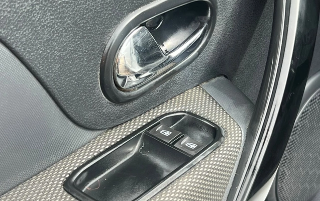 imagem-https://www.socarrao.com.br/sc-vehicle-images-prod/4253269/1790880585643-V2hhdHNBcHAgSW1hZ2UgMjAyNi0xMC0wMSBhdCAxNS4xNC4wMiAoMikuanBlZw.jpeg