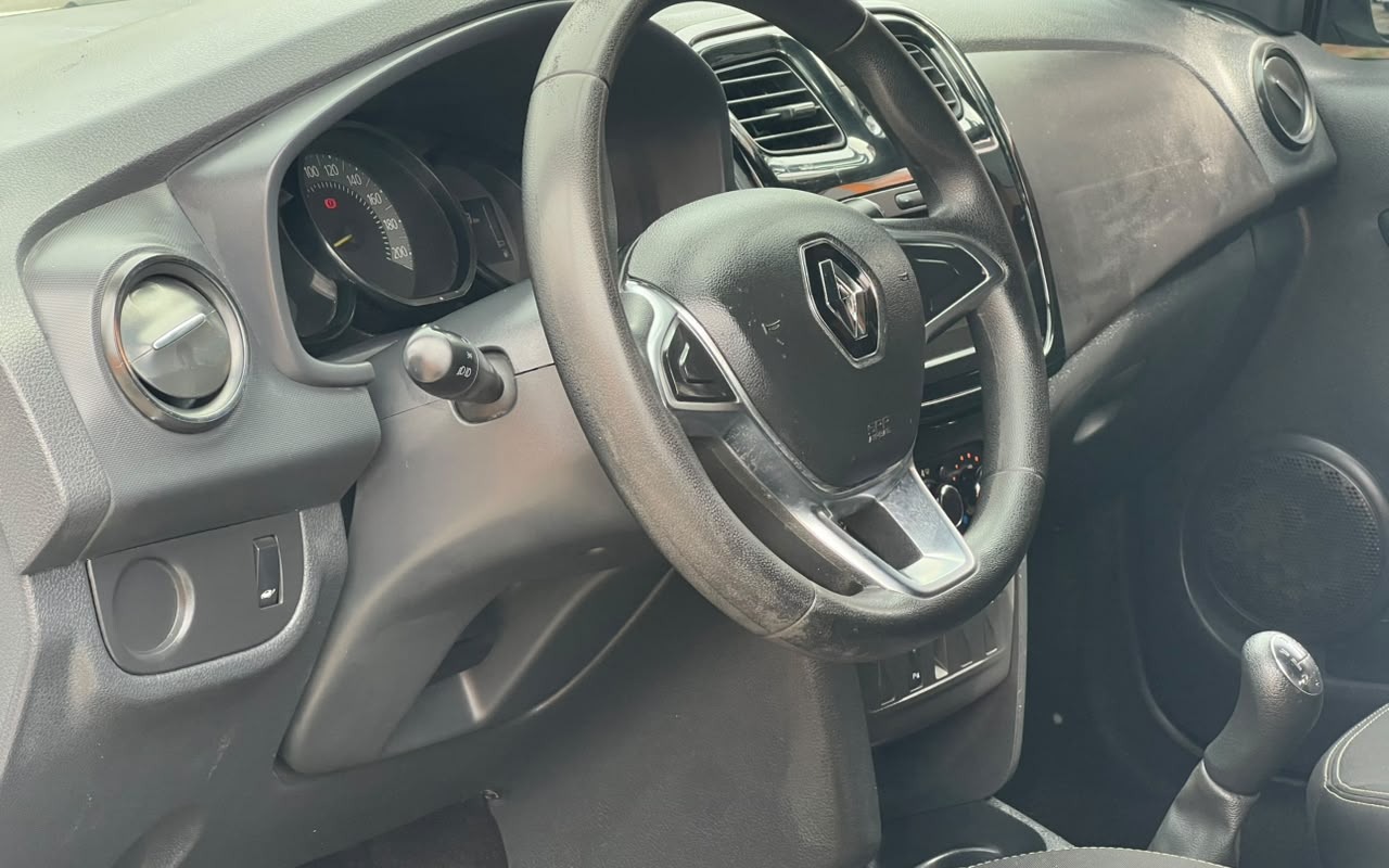 imagem-https://www.socarrao.com.br/sc-vehicle-images-prod/4253269/1790880585722-V2hhdHNBcHAgSW1hZ2UgMjAyNi0xMC0wMSBhdCAxNS4xNC4wMiAoMSkuanBlZw.jpeg