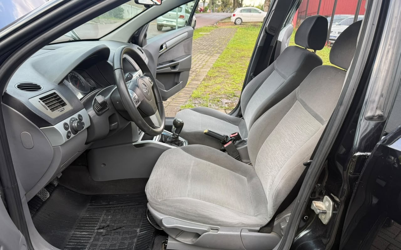 imagem-https://www.socarrao.com.br/sc-vehicle-images-prod/4253298/1790880647942-V2hhdHNBcHAgSW1hZ2UgMjAyNi0wOS0zMCBhdCAxMC4yMi41Mi5qcGVn.jpeg