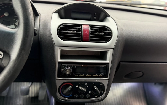 imagem-https://www.socarrao.com.br/sc-vehicle-images-prod/4253370/1790885646772-vehicle_image_1790885506_93c240ade158ea4edfbfa9d427acf425.jpeg