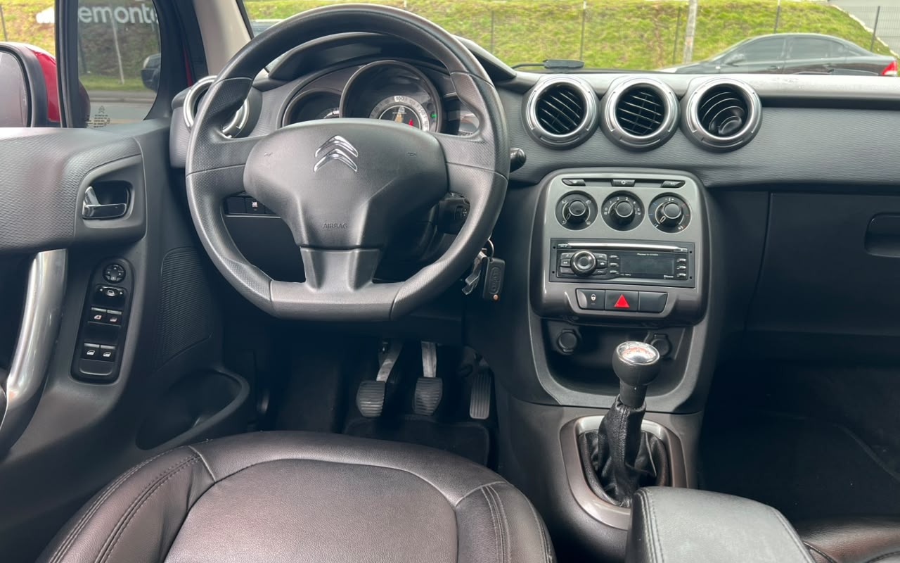 imagem-https://www.socarrao.com.br/sc-vehicle-images-prod/4253462/1790881956328-V2hhdHNBcHAgSW1hZ2UgMjAyNi0wOS0zMCBhdCAxMC40Ni4yOCAoMSkuanBlZw.jpeg