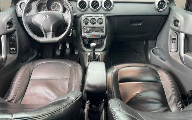 imagem-https://www.socarrao.com.br/sc-vehicle-images-prod/4253462/1790881956447-V2hhdHNBcHAgSW1hZ2UgMjAyNi0wOS0zMCBhdCAxMC40Ni4yOC5qcGVn.jpeg