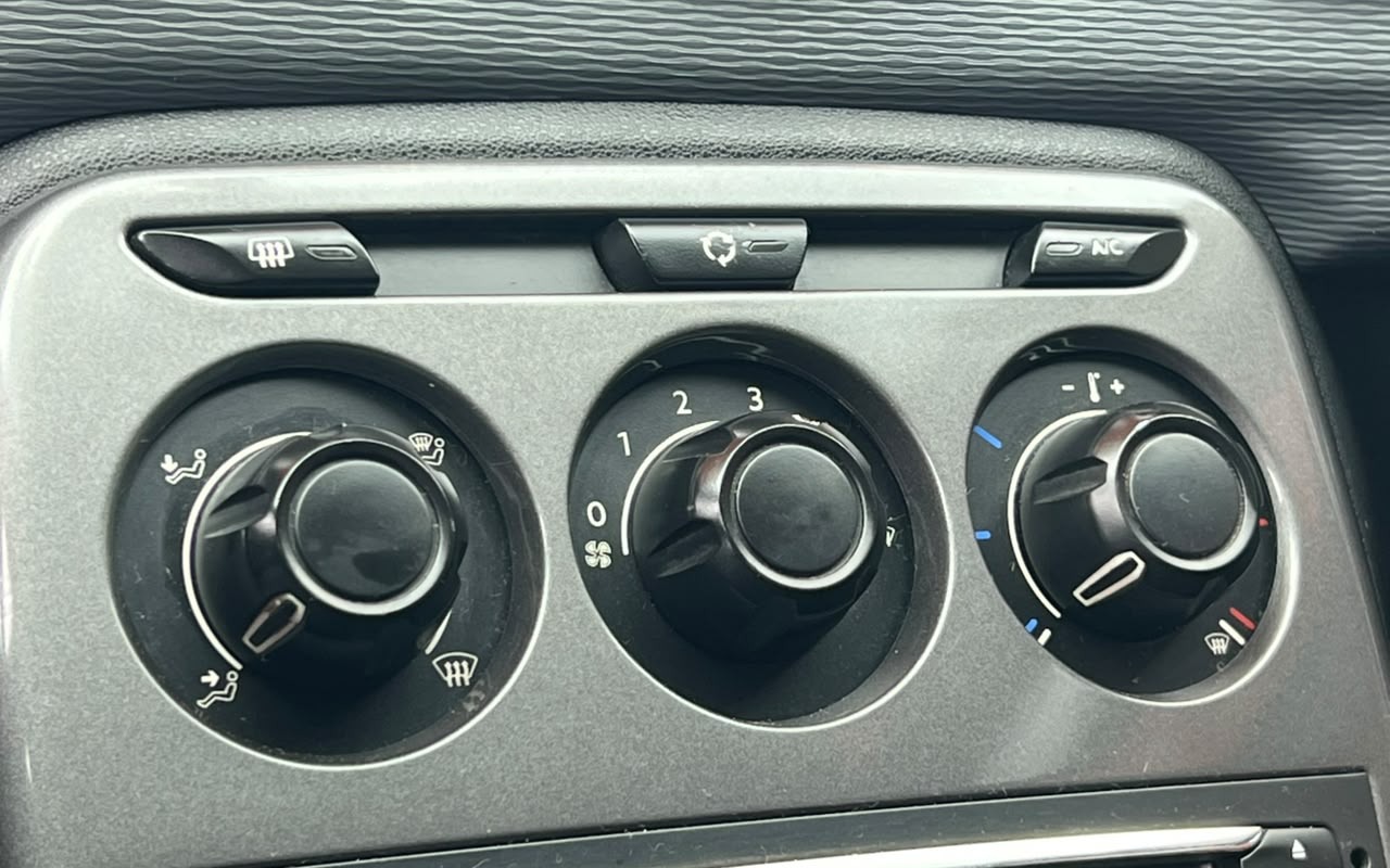 imagem-https://www.socarrao.com.br/sc-vehicle-images-prod/4253462/1790881956765-V2hhdHNBcHAgSW1hZ2UgMjAyNi0wOS0zMCBhdCAxMC40Ni4yOCAoMikuanBlZw.jpeg